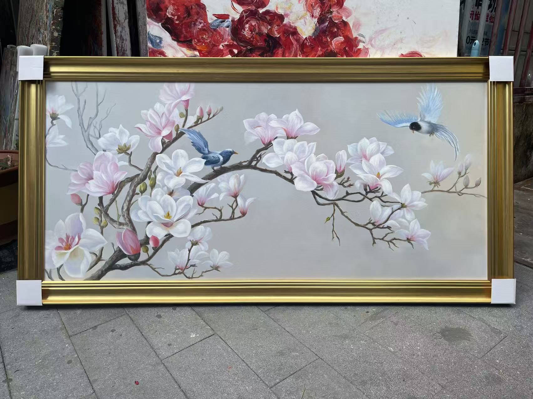 老廖手绘油画玉兰喜鹊，粉白玉兰配蓝羽喜鹊，中式吉祥题材，适合送长辈做贺寿挂画
