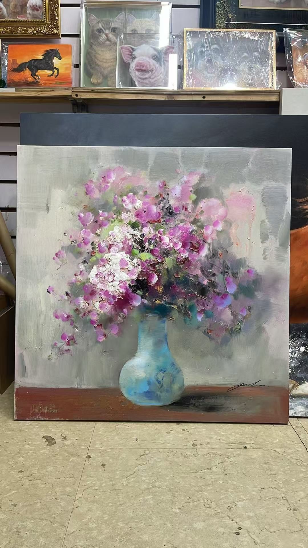 老廖手绘蓝瓶粉紫花束静物油画，莫兰迪温柔色调，适合法式复古或女生卧室挂画